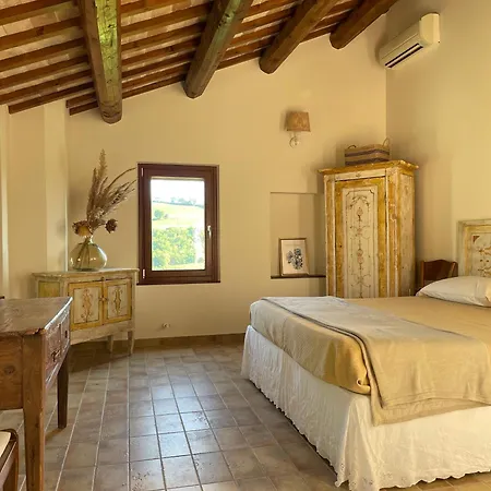 Al Poggio Dei 4 Borghi ファームステイ